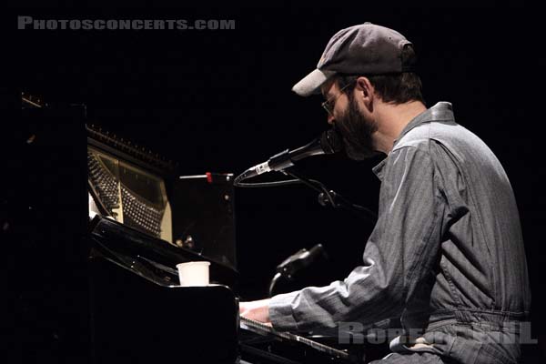 EELS - 2008-02-18 - PARIS - Le Bataclan - Mark Oliver Everett